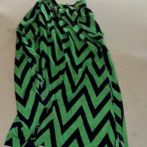 Womens OS VIDA Green and Navy Chevron Skirt.